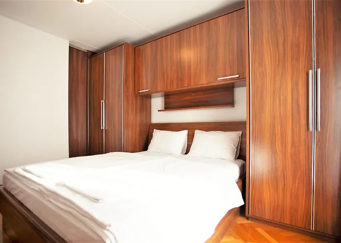 The Parrots Nest شقة